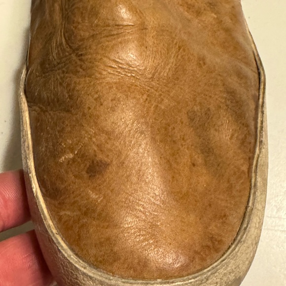 Vintage FRYE Brown Leather Slip On Aged WORN Women’s 6.5 M Shoes - Picture 9 of 9